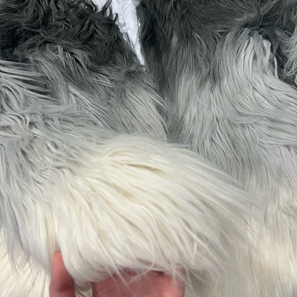 Faux Fur Ombre Jacket - Picture 3 of 9